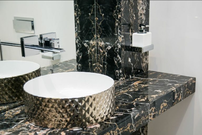 marble nero portoro coutertop